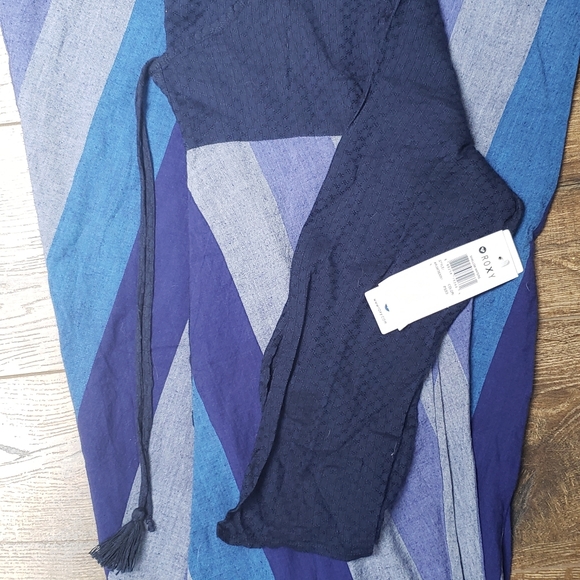 Dresses - Picture 2 of 2